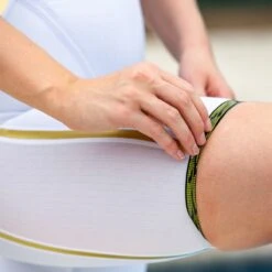 Combinaison De Natation Femme Finis Rival Dos Ouvert Blanche Et Or -France Natation 1.10.021 white usage.main 14